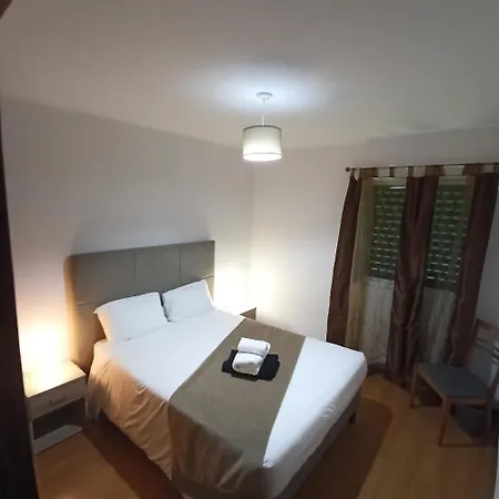 Appartement 4 *